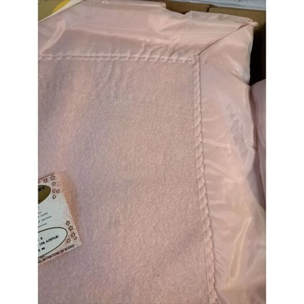 Vintage Beacon Pink W/Silky Edge Baby Blanket 36